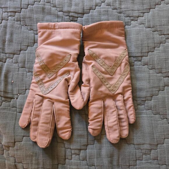 isotoner Accessories - Isotoner Women's Pink and Tan Gloves